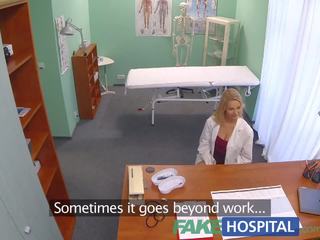 Fakehospital جديد ممرضة يأخذ مزدوج شاعر المليون من شهواني md